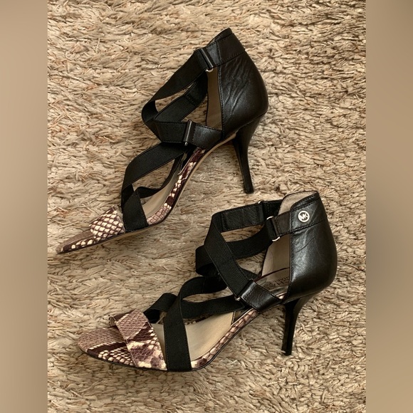 Michael Michael Kors Wendy Mid Dress Sandals - Picture 2 of 7